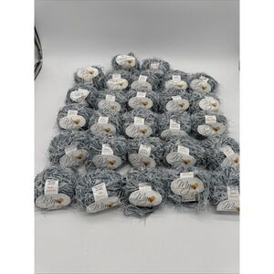 Muench Bella Donna Specialty Yarn Eyelash Blue White Ombre 5600 Lot Of 27 New